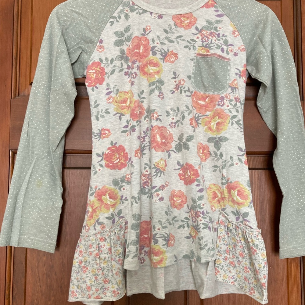 Adorable NAARTJIE KIDS, flower print, long sleeve tee